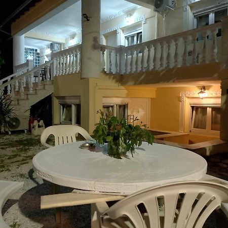 Plaza Apartments Vrasná Kültér fotó